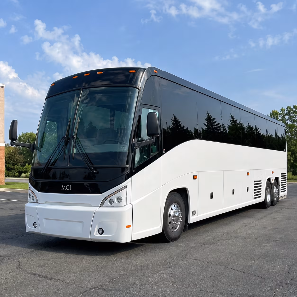airport shuttle buses for folsom groups flying out of nearby regional airports