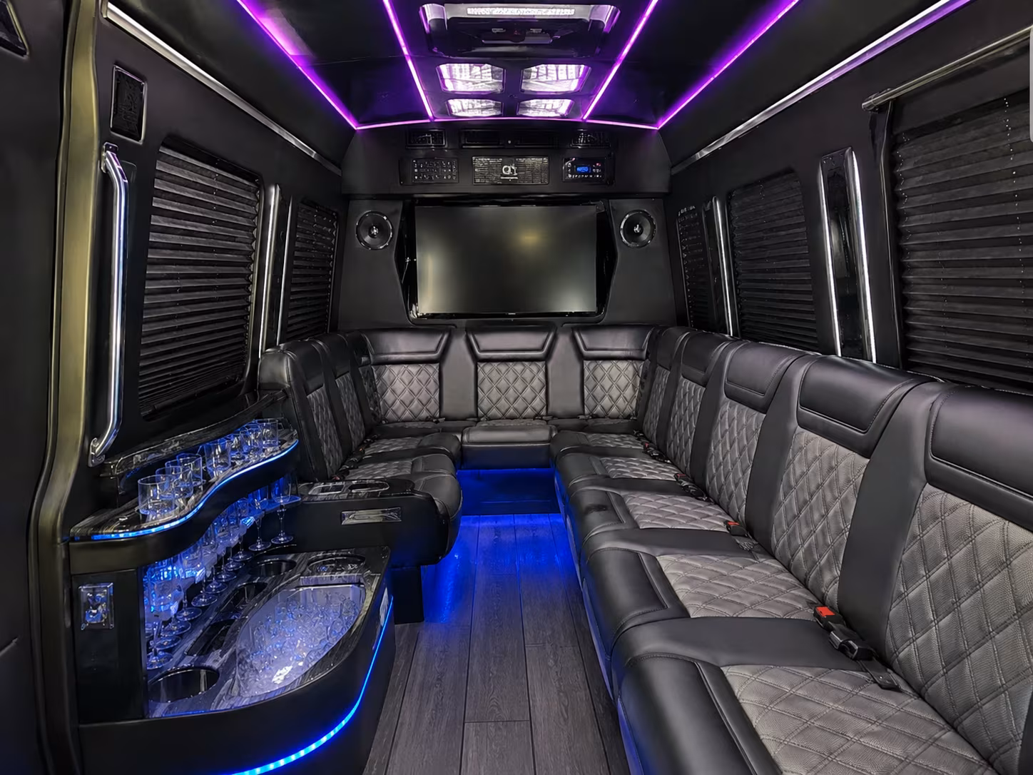 corporate airport transfer buses to sacramento international airport