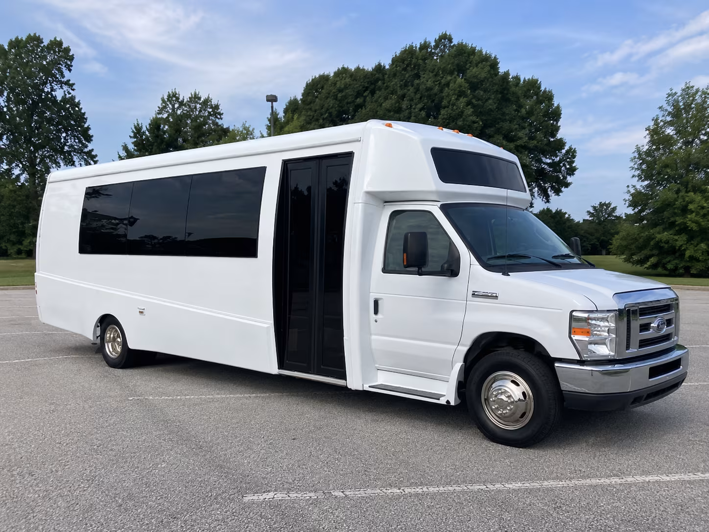 folsom 18 passenger party bus