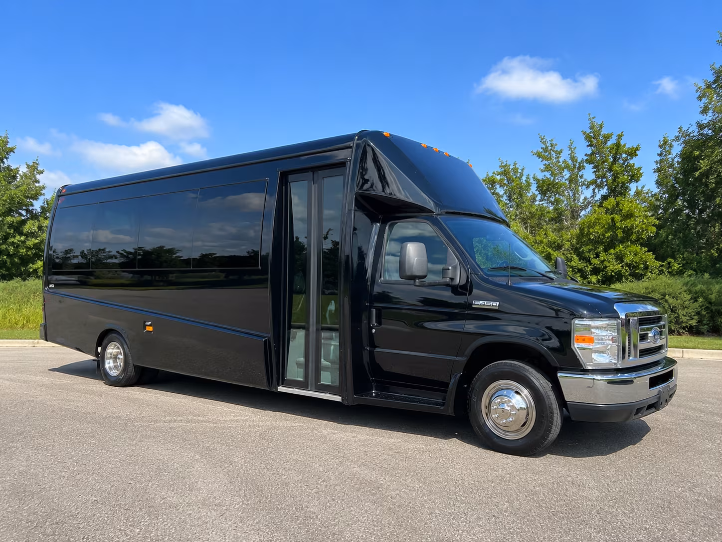 rent a bus in folsom for the perfect pre prom night out