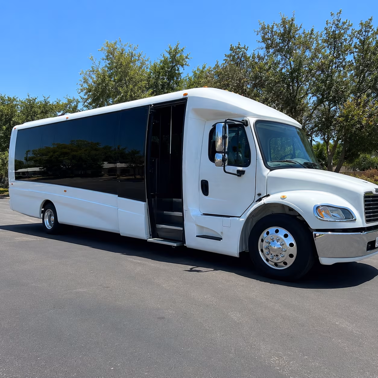 school field trip and educational tour buses in folsom
